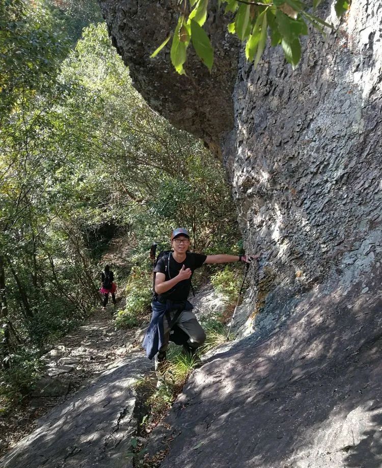 Cruce del puente inmortal de la montaña Yandang