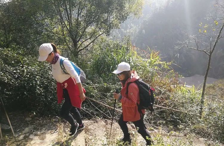 Cruce del puente inmortal de la montaña Yandang