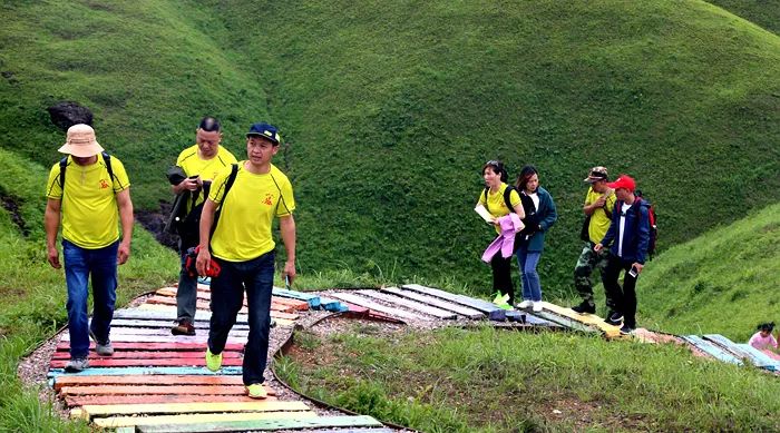 Notas de viaje He Jiajin: viaje a la montaña East Lion en Yuanyang Grassland