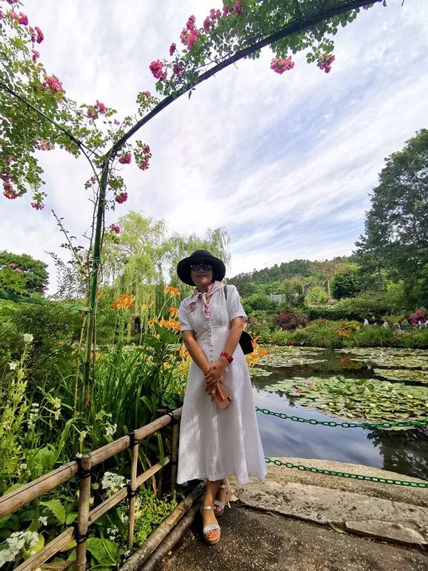 Scenery of Southern France ~ Monet’s Garden