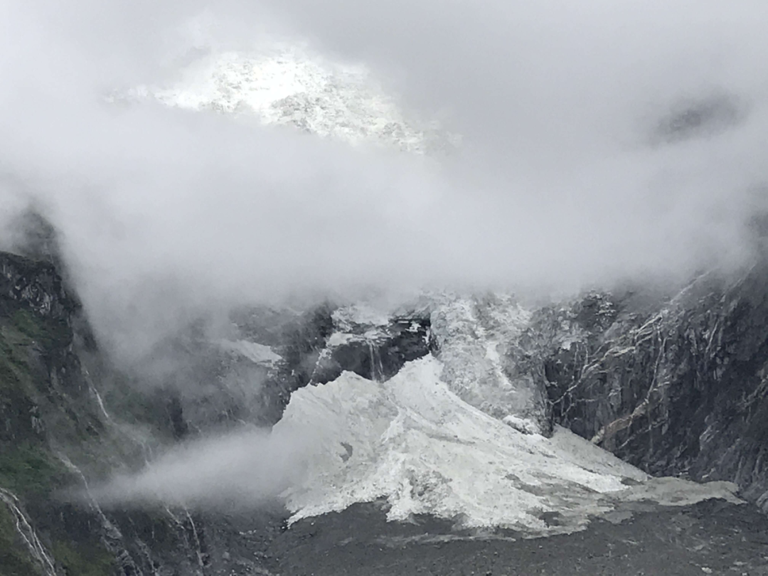 Travel Notes to Tibet (2) | Encountering Hailuogou on the Road