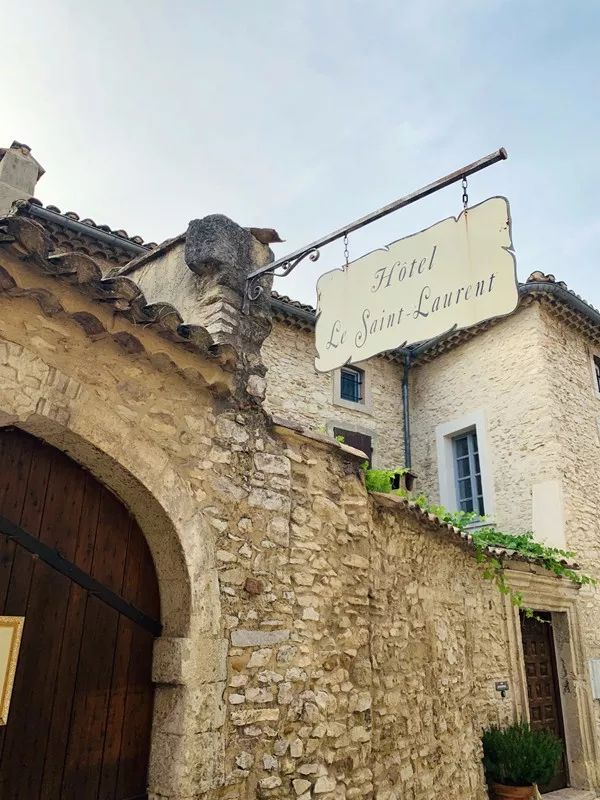 Paisaje del sur de Francia ~ Saint Laurent de Albre