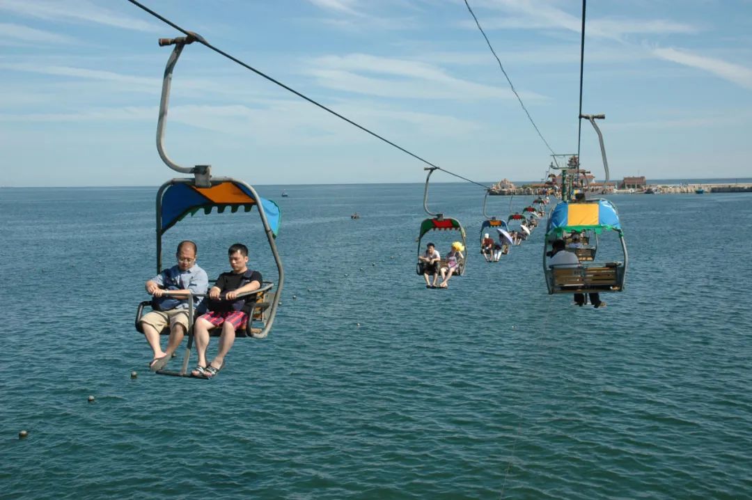 When traveling during the Spring Festival, which unique cableways in China are worth a ride?