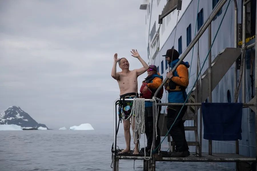 Flying Over Drake ~ Antarctic Adventure Day 3