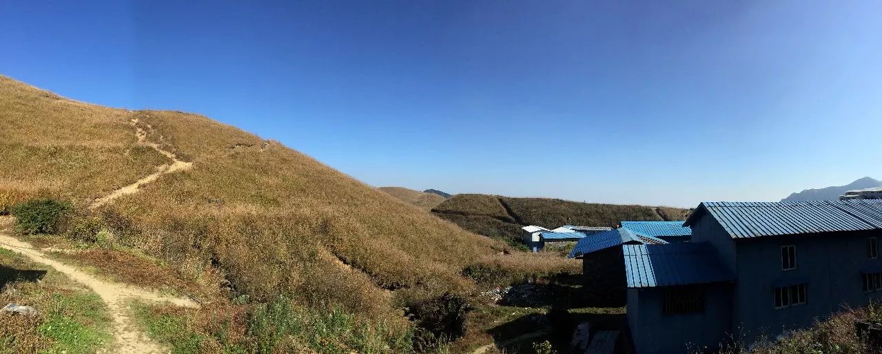 Favorito ese viaje de senderismo amarillo de finales de otoño a la montaña Wugong