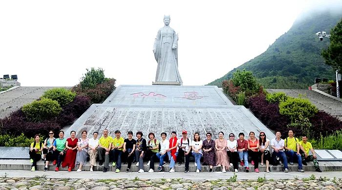 Notas de viaje He Jiajin: viaje a la montaña East Lion en Yuanyang Grassland