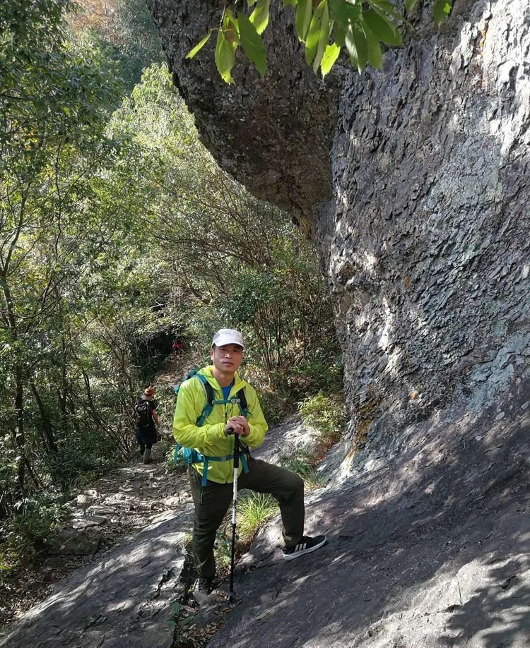 Cruce del puente inmortal de la montaña Yandang