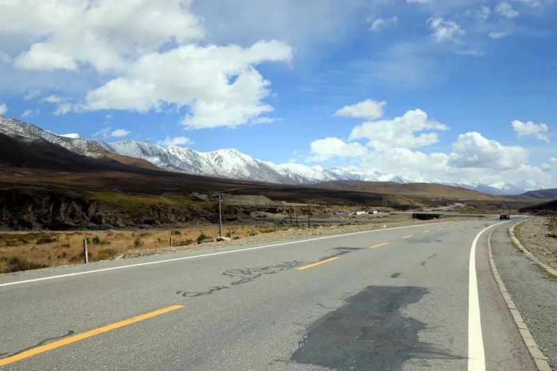 Norte a noroeste‖ Qinghai Loop, cuatro días y tres noches a través de las montañas y el mar