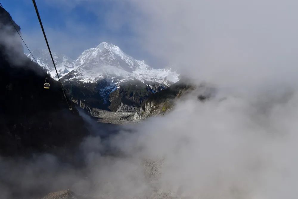 Al viajar durante el Festival de Primavera, ¿qué teleféricos únicos en China merecen un viaje?