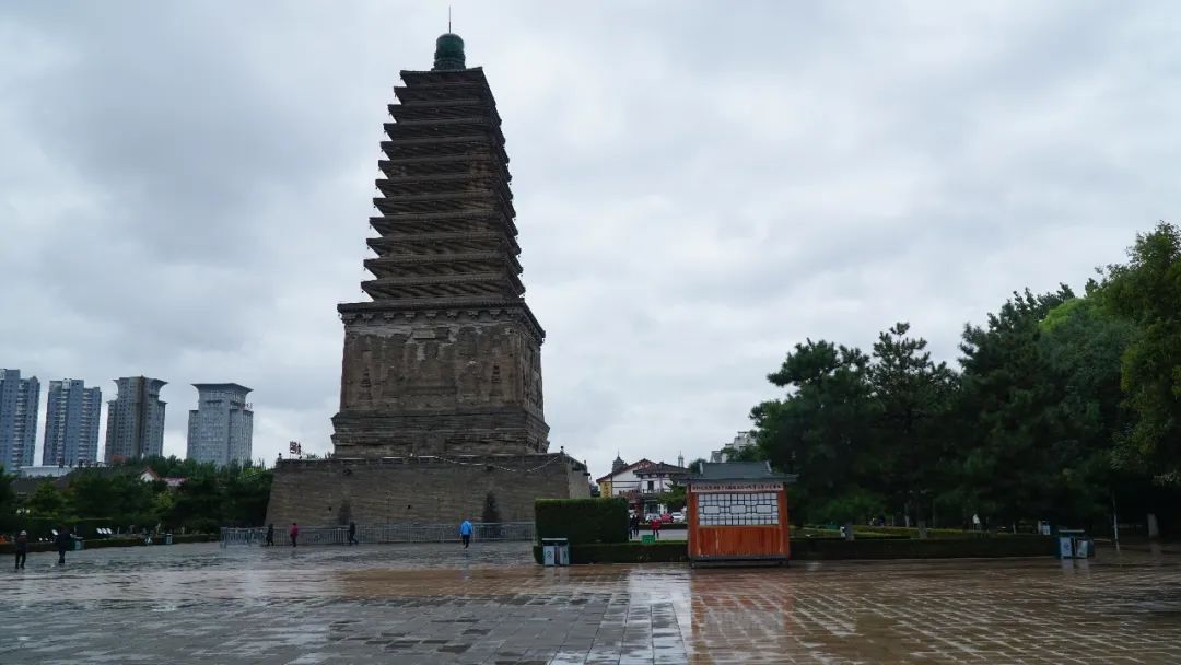 Un recorrido rápido por Liaoning occidental (4) Torre norte de Chaoyang y cultura Hongshan