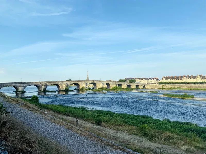 Scenery of Southern France ~ Town of Blois