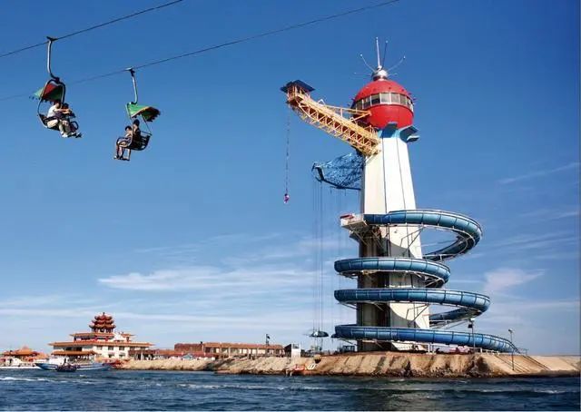 When traveling during the Spring Festival, which unique cableways in China are worth a ride?