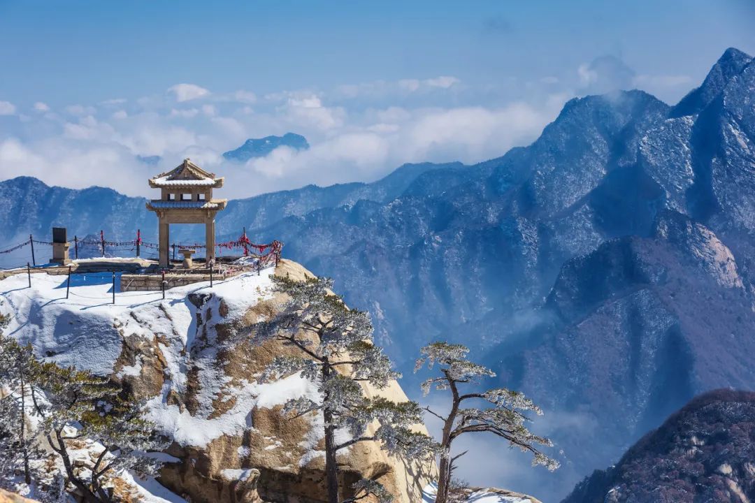 When traveling during the Spring Festival, which unique cableways in China are worth a ride?