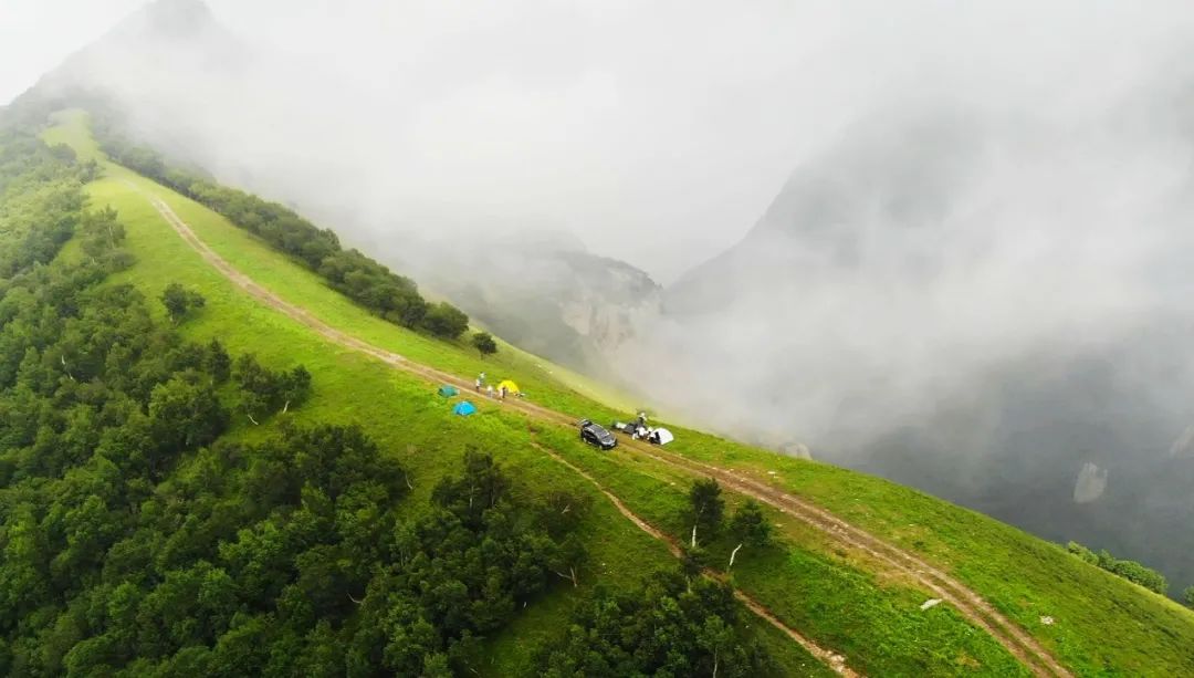 Travel Notes丨The most popular tea mountain trip, this time the tent really flew away...