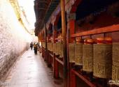 西藏拉萨小昭寺旅游攻略 之 转经回廊