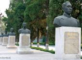 石家庄华北军区烈士陵园旅游攻略 之 著名烈士铜像区