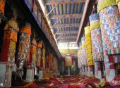 西藏拉萨哲蚌寺旅游攻略 之 经幢