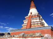 西藏托林寺旅游攻略 之 托林广场红砖塔