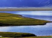 新疆赛里木湖旅游攻略 之 湖心情侣