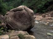 鄣山大峡谷旅游攻略 之 伟人石像