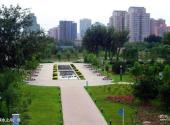 北京朝阳公园旅游攻略 之 滨水之舟广场