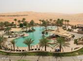 阿联酋阿布扎比市旅游攻略 之 沙漠游泳池