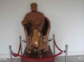 吉安毛泽东祖籍游览苑旅游攻略 之 馆内铜像