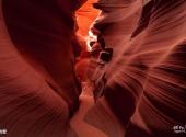 美国羚羊峡谷旅游攻略 之 岩壁
