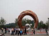 大兴新城滨河森林公园旅游攻略 之 雕塑