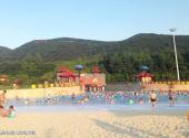 南京欢乐水魔方水上主题乐园旅游攻略 之 3米亚洲最大海啸冲浪
