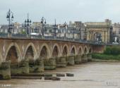 法国波尔多旅游攻略 之 石砖桥