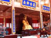 柳州文庙旅游攻略 之 孔子塑像