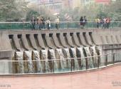 重庆三峡广场旅游攻略 之 三峡艺术碑
