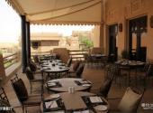 阿联酋阿布扎比市旅游攻略 之 沙漠餐厅
