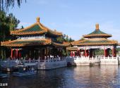 北京北海公园旅游攻略 之 五龙亭