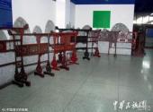 北京中华民族园旅游攻略 之 中国清代衣架展