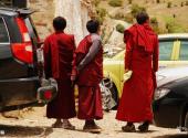 西藏扎耶巴洞窟群旅游攻略 之 喇嘛