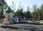 天津盐坨公园旅游攻略 之 儿童活动广场