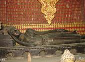 老挝琅勃拉邦古城旅游攻略 之 卧佛堂