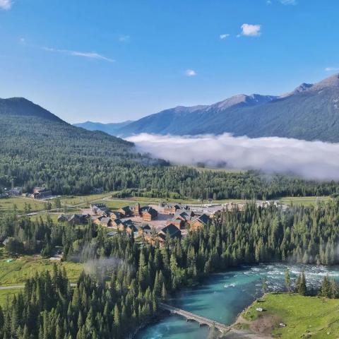 游记丨一条路走完中国最美夏天，附独家峡谷观景路线