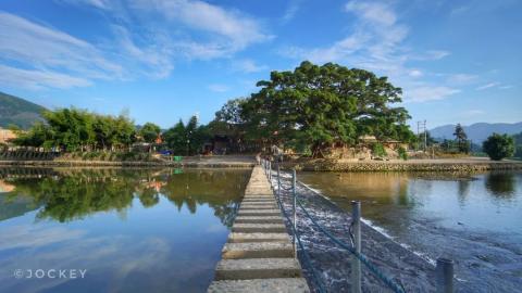 福建漳州 | 栈道、老榕与土楼，共谱一曲南靖云水谣