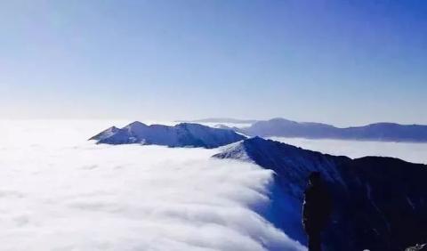 游记|秦岭鳌太线穿越  D0：队伍集合  D1 ：狂风浓雾暴雪之极端下马威  D2：冰火两重天急行军追上大部队  D3：九重石海九重天之狂虐  D4： 计划演变狂拉出山