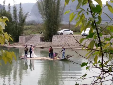 阳朔遇龙河—广西北部的青山绿水（2）