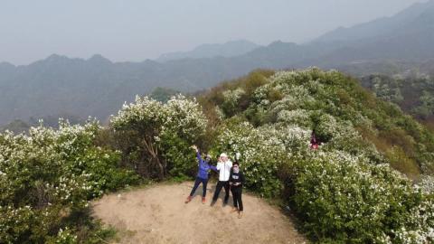 带澳门美女徒步秦岭(六上黄峪寺)是种什么样的体验？