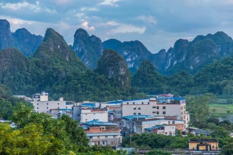 中国自驾 | 德天瀑布：在国境线上一睹山林之秀，水流之美