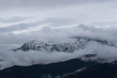 川西环线之旅 – 更喜岷山千里雪