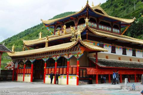 松潘川主寺旅游攻略 之 大殿