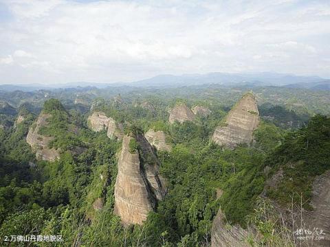 万佛山侗寨风景名胜区旅游攻略 之 万佛山丹霞地貌区