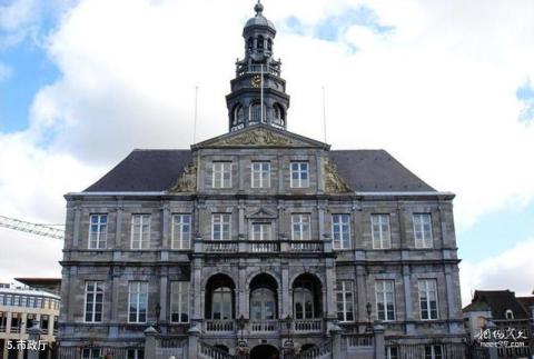 荷兰马斯特里赫特市旅游攻略 之 市政厅