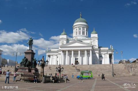 赫尔辛基大教堂旅游攻略 之 参议院广场